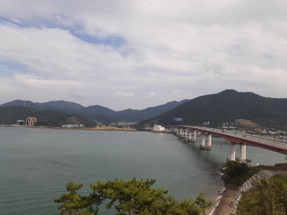 Tongyeong Bridge Hotel Eksteriør bilde